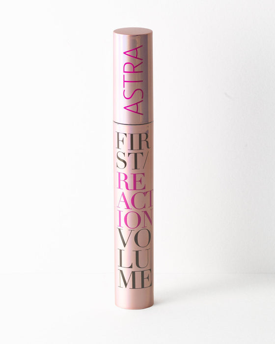 ASTRA MASCARA FIRST REACTION VOLUME BLACK