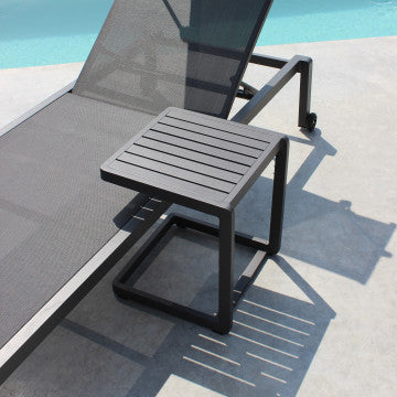 Tavolino quadrato alluminio verniciato 40x40 cm altezza 45 cm