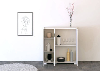 Interno credenza alta Riflesso bianco lucido con ripiani per bicchieri e bottiglie. Mobile pratico per la zona giorno.