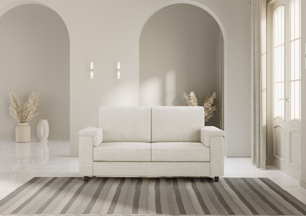 Divano Marrak 2 posti panna in salotto elegante, stile sobrio e accogliente, ideale per arredare con gusto la zona living.