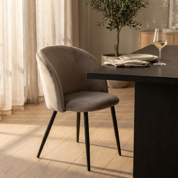 Poltrona struttura metallo seduta schienale velluto 50x50x76 cm