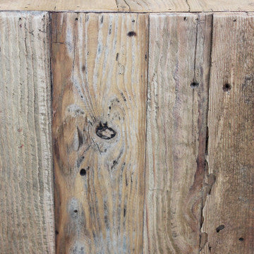 Credenza con 4 cassetti e 4 ripiani in legno di pino riciclato