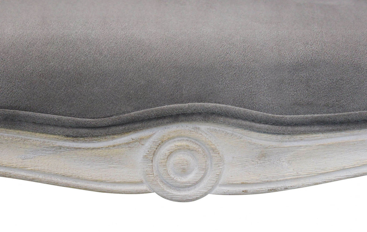 Divano elegante con capitonné in tessuto di lusso Divani Hobby Shop Solution   