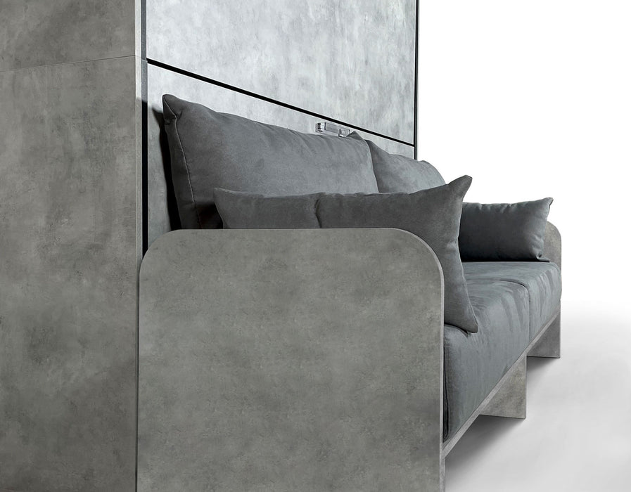 Dettaglio del bracciolo e cuscini del divano del letto a scomparsa Kando Sofà effetto cemento, finiture di qualità per un comfort superiore.