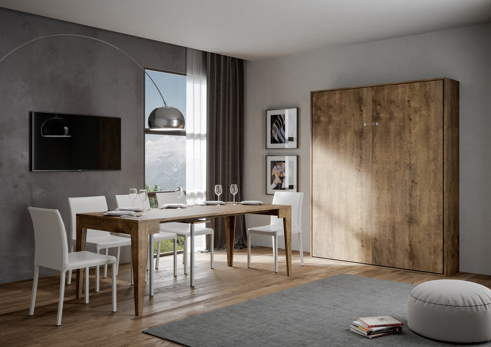 Letto Kentaro chiuso in legno scuro in soggiorno elegante, perfetto per ottimizzare lo spazio abitativo.