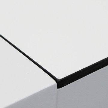 Salotto 3 posti in laminato HPL e alluminio con cuscini