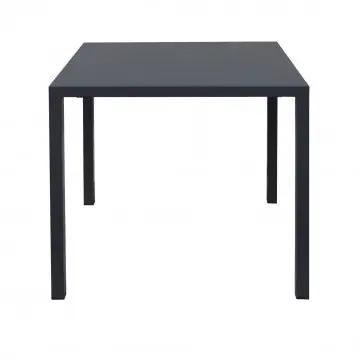Tavolo autolivellante 80 x 80 in acciaio antracite con design minimalista e struttura robusta, ideale per spazi esterni moderni.