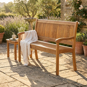 Panca in legno di acacia massiccio in giardino, con schienale e braccioli, perfetta per relax all'aperto, dimensioni 120x62x88 cm