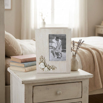 Portafoto rettangolare in MDF con decoro, colore tortora e bianco, 18x23 cm