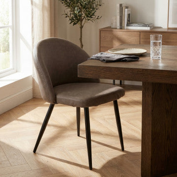 Poltrona struttura metallo seduta schienale ecopelle 50x50x76cm