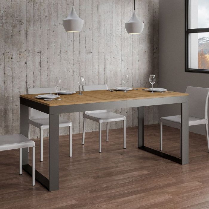 Tavolo allungabile Tecno Evolution con diverse rifiniture