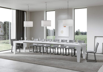 Tavolo allungabile Spimbo bianco frassino in versione maxi, ideale per grandi spazi e occasioni speciali.