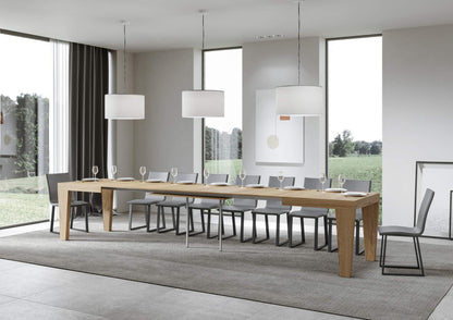 Tavolo allungabile Spimbo rovere naturale in versione maxi, perfetto per ambienti rustici e moderni.