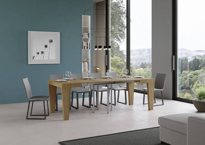 Tavolo allungabile Spimbo rovere naturale completamente esteso, perfetto per ambienti ampi e conviviali.