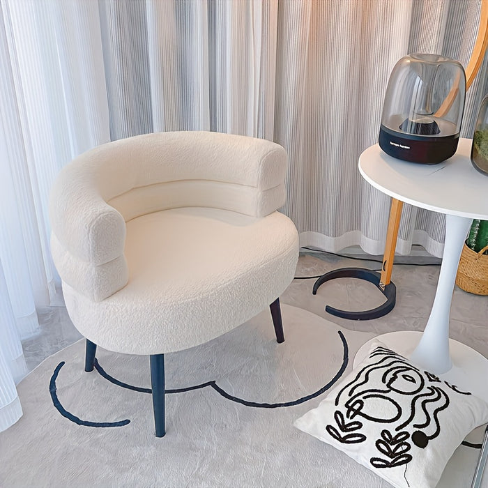 Poltrona in pelle di agnello con schienale morbido 🛋️