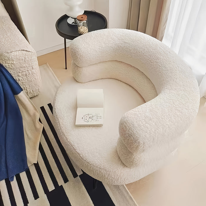 Poltrona in pelle di agnello con schienale morbido 🛋️