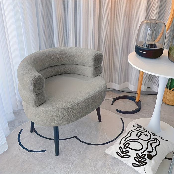 Poltrona in pelle di agnello con schienale morbido 🛋️