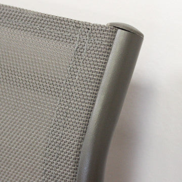 Poltrona impilabile struttura alluminio seduta schienale textilene 56x63x86cm