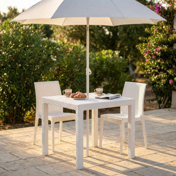Tavolo quadrato 80x80 cm in wicker con struttura in plastica stampata