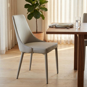 Sedia in ecopelle tortora, dimensioni 46,5x59x89 cm, peso 7,7 kg
