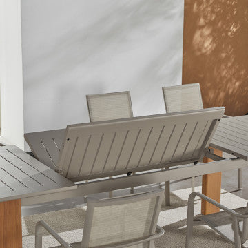 Tavolo alluminio verniciato grigio con gambe effetto legno 233-296x100x76 cm