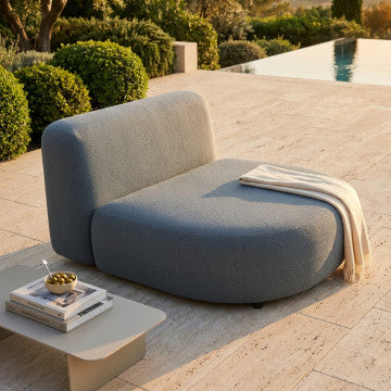 Divano letto in alluminio con cuscini, dimensioni 127x110x40 cm