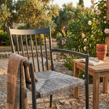 Poltrona impilabile struttura alluminio verniciato antracite seduta polyrattan